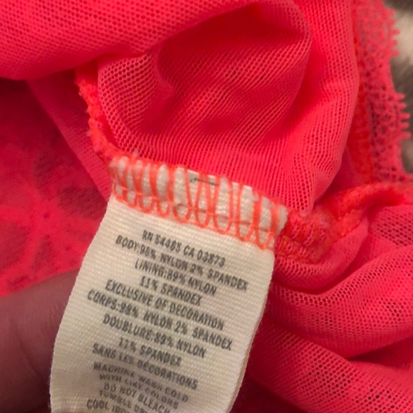 Aerie Coral Pink Lace Mesh Tank Size Medium - Picture 8 of 12